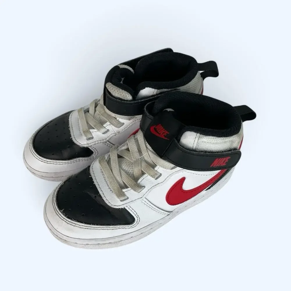 Nike excellent see